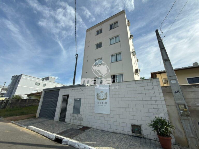 Apartamento à venda no Carijós: