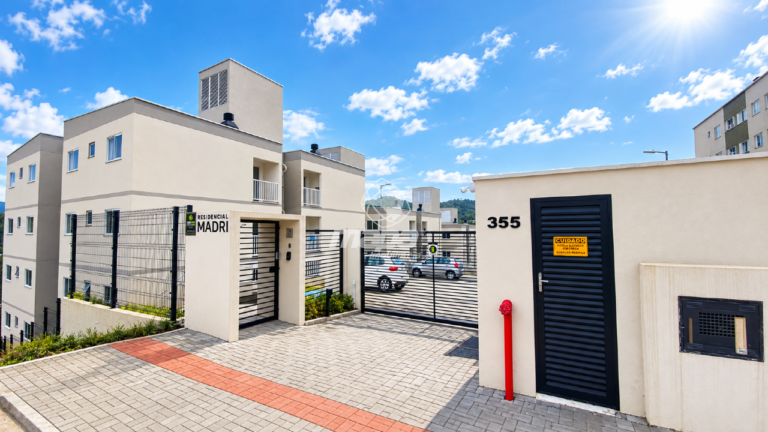Apartamento para aluguel no Fortaleza Alta: Fachada