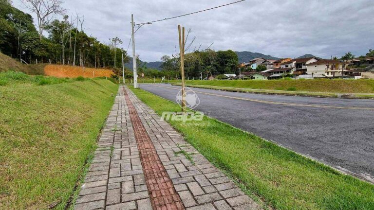 Terreno Urbano à venda no Itoupava Central: