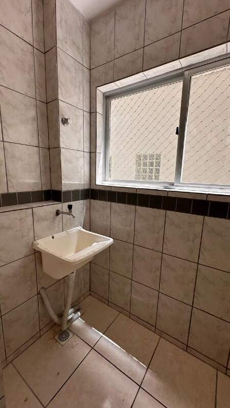 Apartamento para aluguel no Victor Konder: Área de serviço