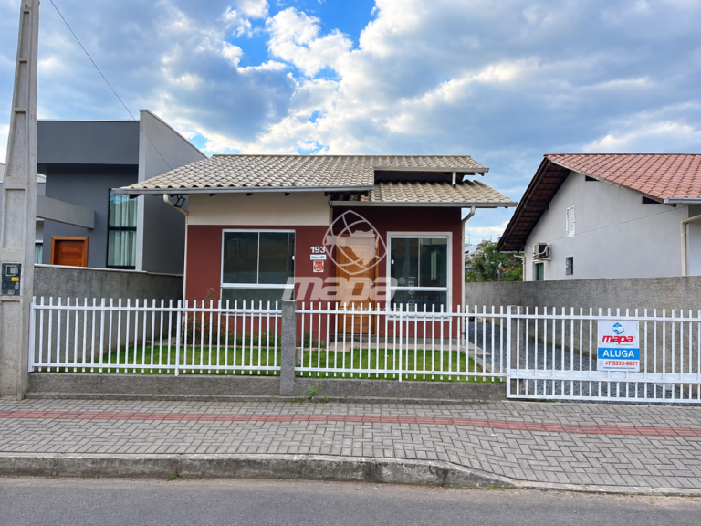 Casa para aluguel no Arapongas: Fachada da Casa