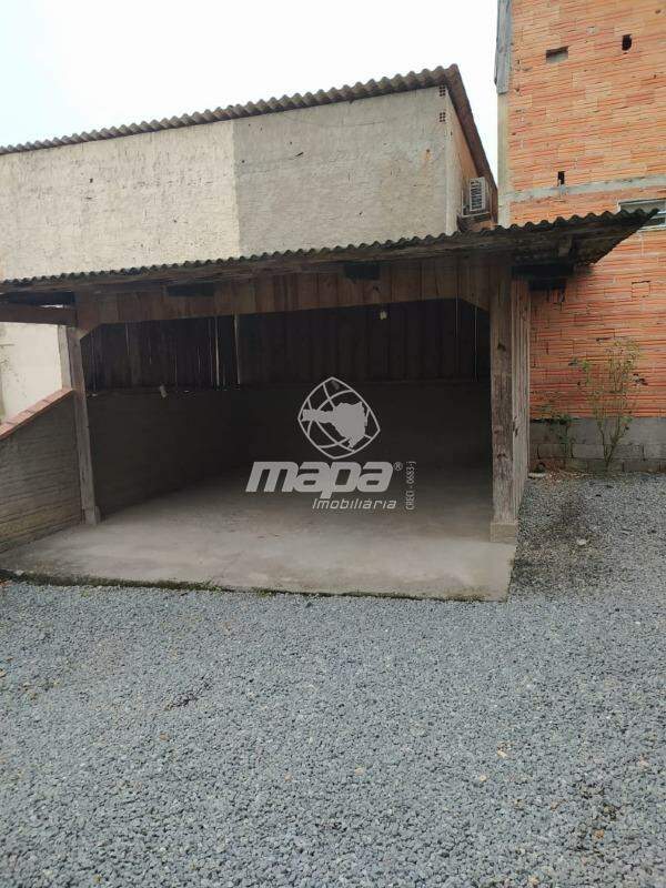 Casa para aluguel no Tapajós: Garagem