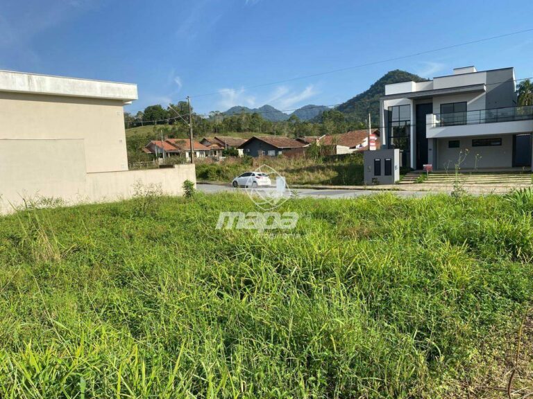 Terreno Urbano à venda no Capitais :