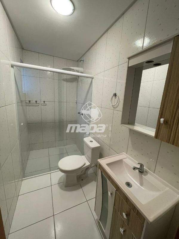 Apartamento para aluguel no Nações: Banheiro suíte
