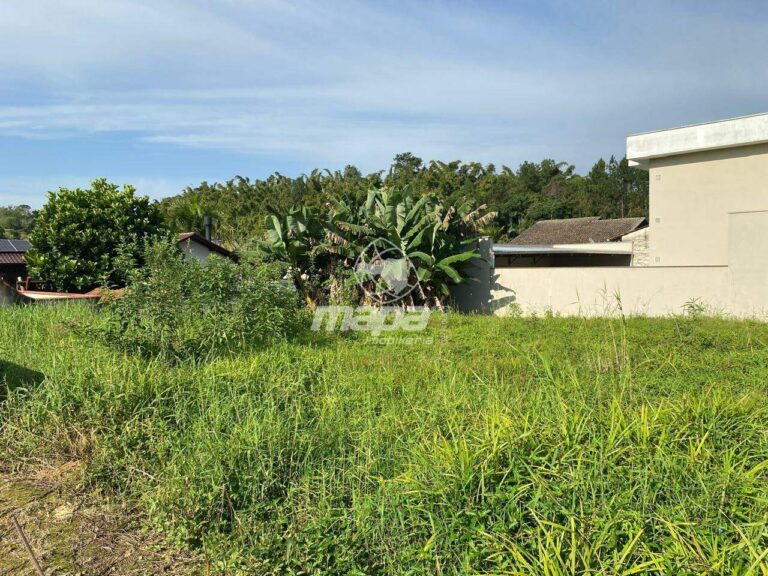 Terreno Urbano à venda no Capitais :