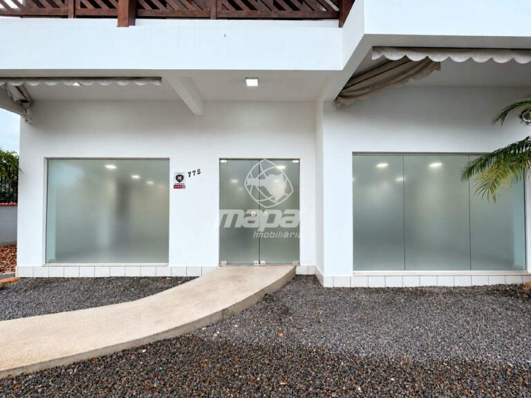 Sala Comercial para aluguel no Tapajós: Fachada da Sala