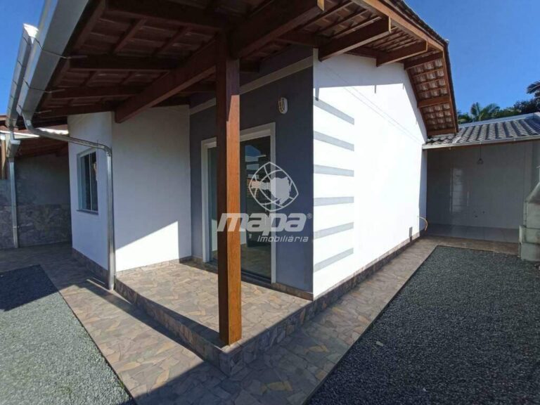 Casa à venda no Estrada das Areias: