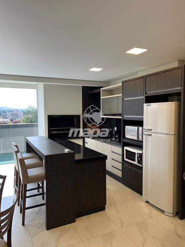 Apartamento à venda no Nações: