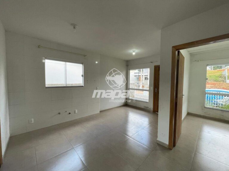Casa para aluguel no Arapongas: Verso Sala/Cozinha