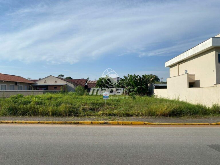 Terreno Urbano à venda no Capitais :