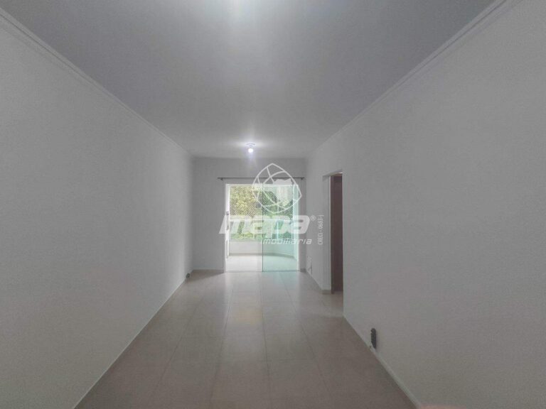 Apartamento para aluguel no Tapajós: Sala de jantar e estar
