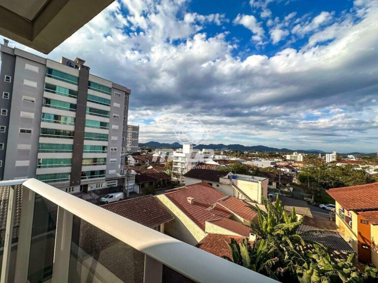 Apartamento à venda no Nações: