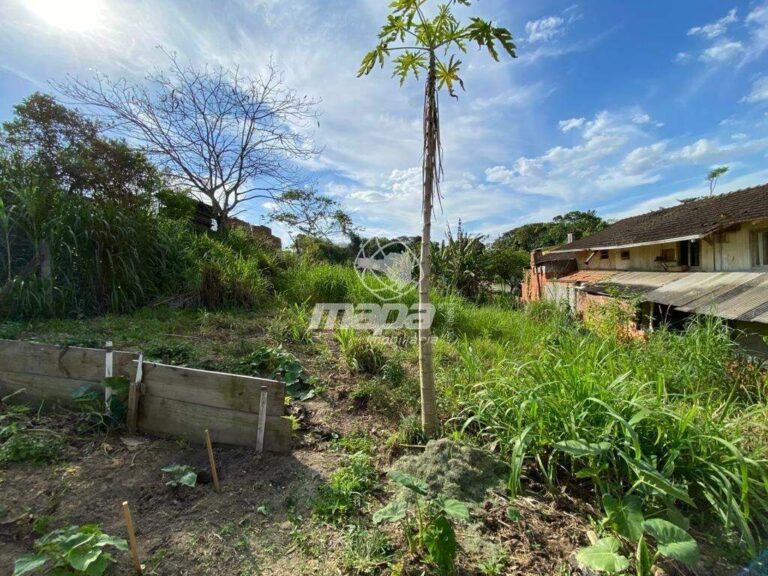 Casa à venda no Carijós: