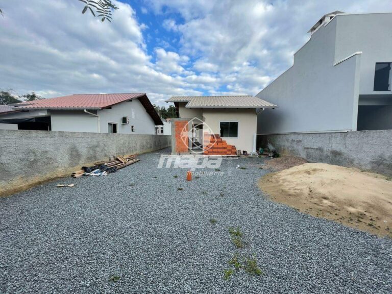 Casa para aluguel no Arapongas: Verso Área Externa Fundos