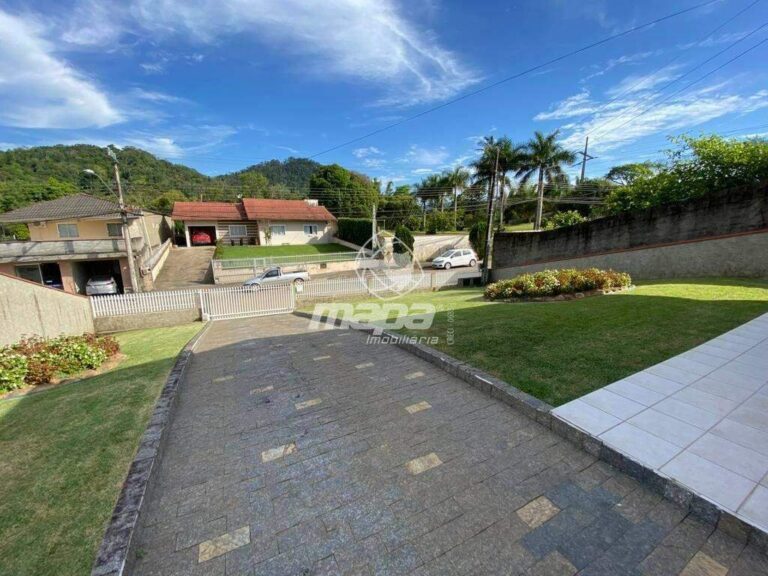 Casa à venda no Carijós: