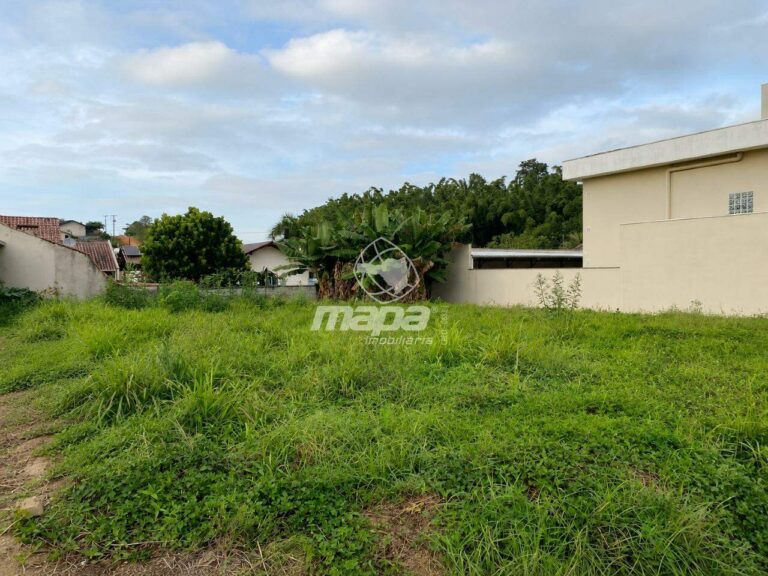 Terreno Urbano à venda no Capitais :