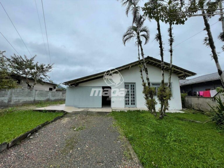 Casa para aluguel no Carijós: Fachada da Casa