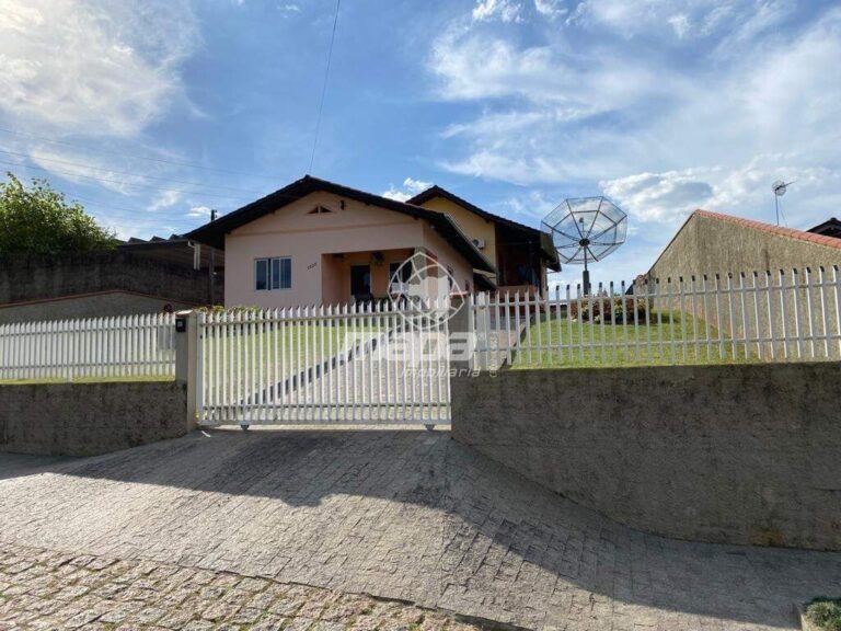 Casa à venda no Carijós: