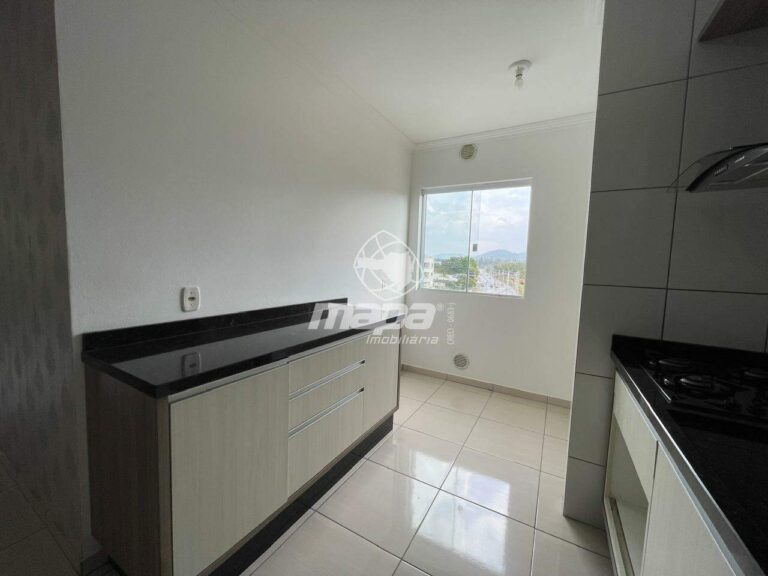 Apartamento para aluguel no Tapajós: Verso Cozinha