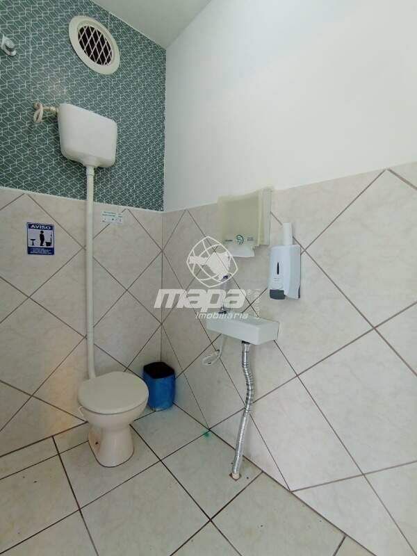 Sala Comercial para aluguel no Nações: Banheiro