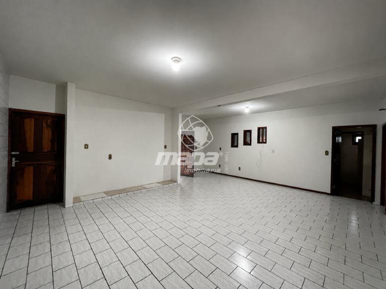 Casa para aluguel no Estrada das Areias: Cozinha / Sala