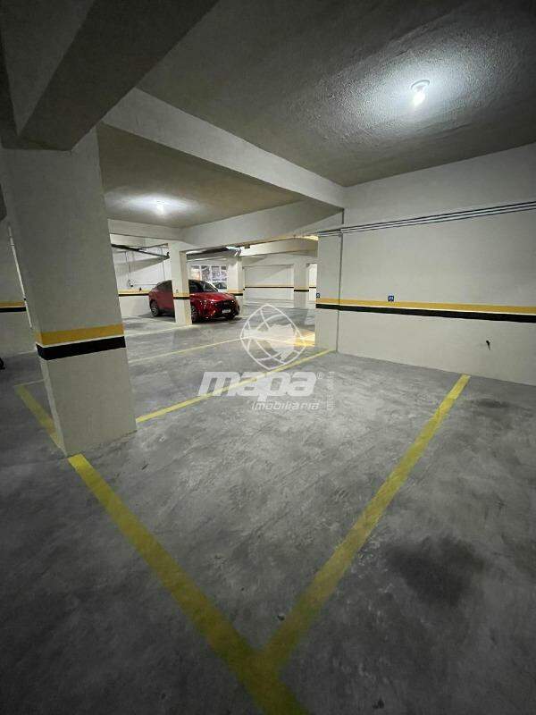 Apartamento para aluguel no Nações: Vagas da Garagem