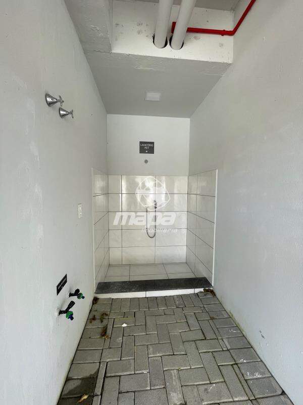 Apartamento para aluguel no Água Verde: Lavatório Pet