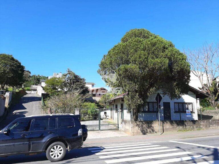 Casa à venda no Salto Weissbach: