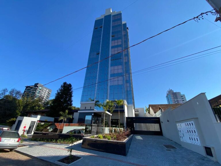 Apartamento à venda no Capitais :