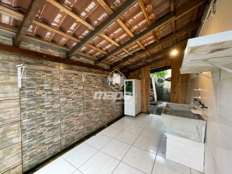 Casa para aluguel no Rio Morto: Área de Serviço