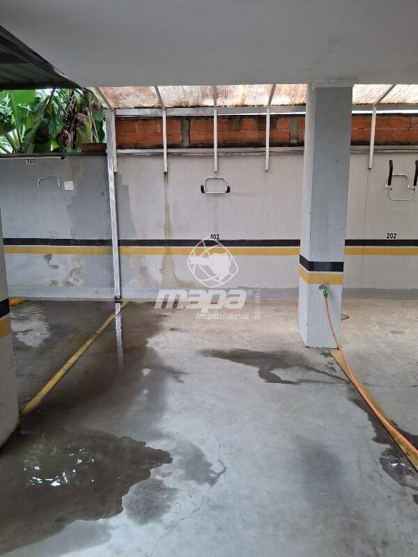 Apartamento para aluguel no Rio Morto: Garagem