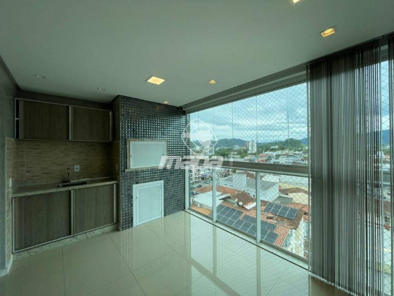 Apartamento para aluguel no Nações: Sacada