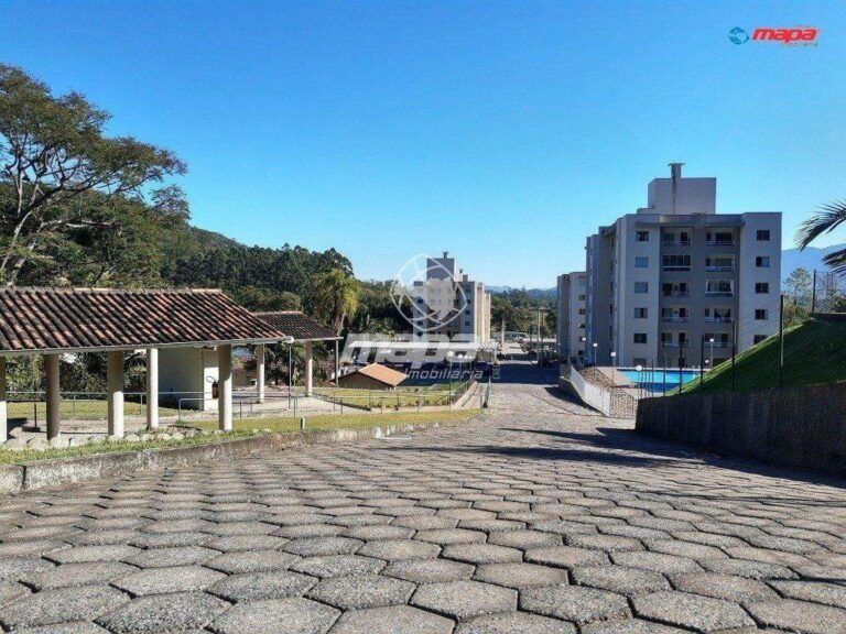 Apartamento para aluguel no Estrada das Areias: Área externa condomínio