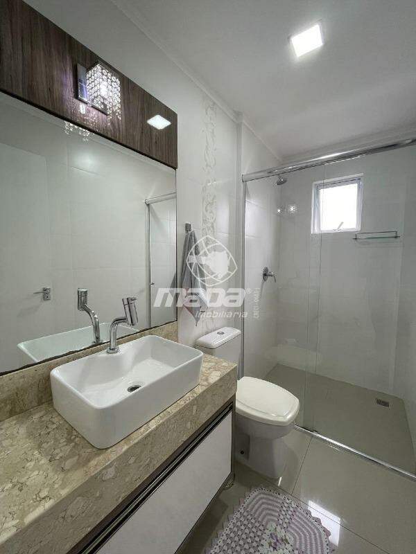 Apartamento para aluguel no Centro: Banheiro Suíte 02