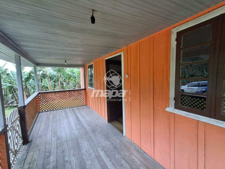 Casa para aluguel no Tiroleses: Varanda
