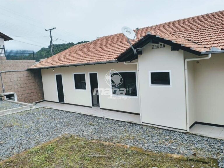 Casa à venda no Araponguinhas: