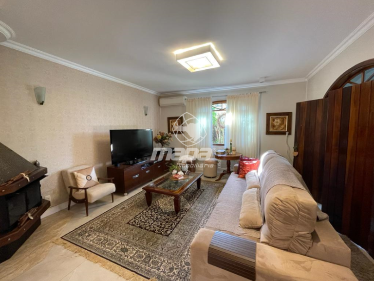 Casa à venda no Nações: