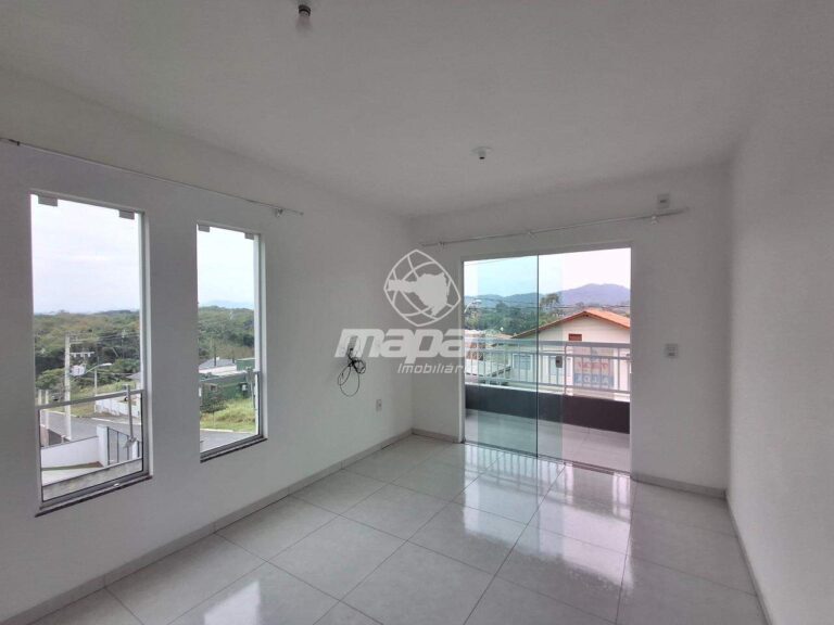 Casa para aluguel no Estrada das Areias: Sala