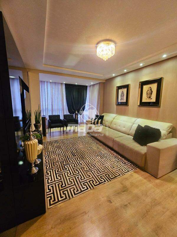 Apartamento à venda no Capitais :