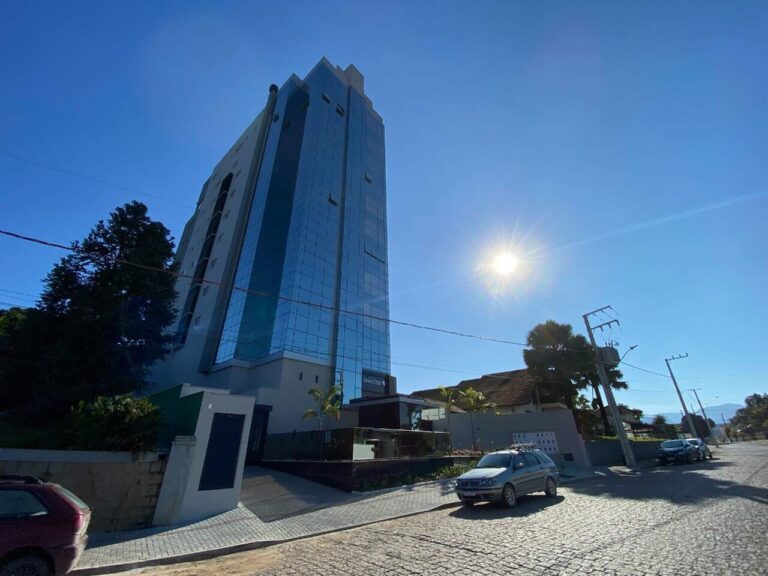 Apartamento à venda no Capitais :