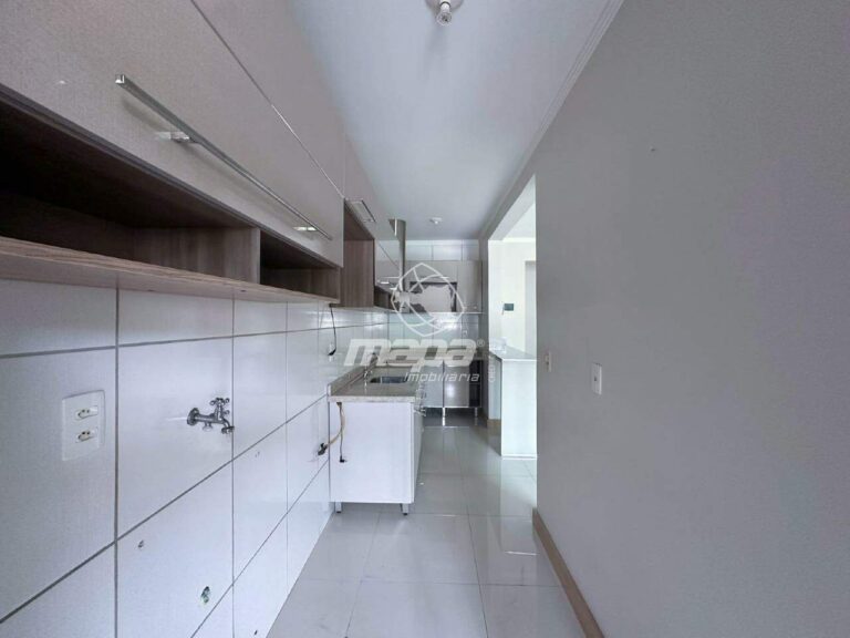Apartamento para aluguel no Badenfurt: Area de serviço e cozinha