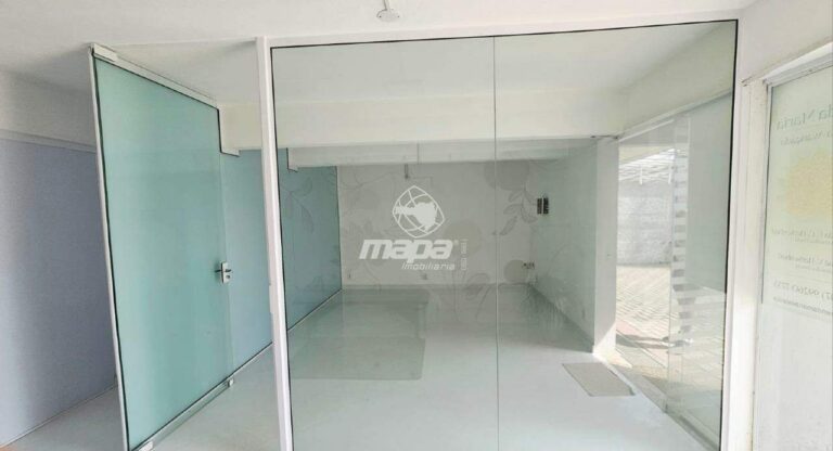 Sala Comercial para aluguel no Badenfurt: Frente Sala Comercial