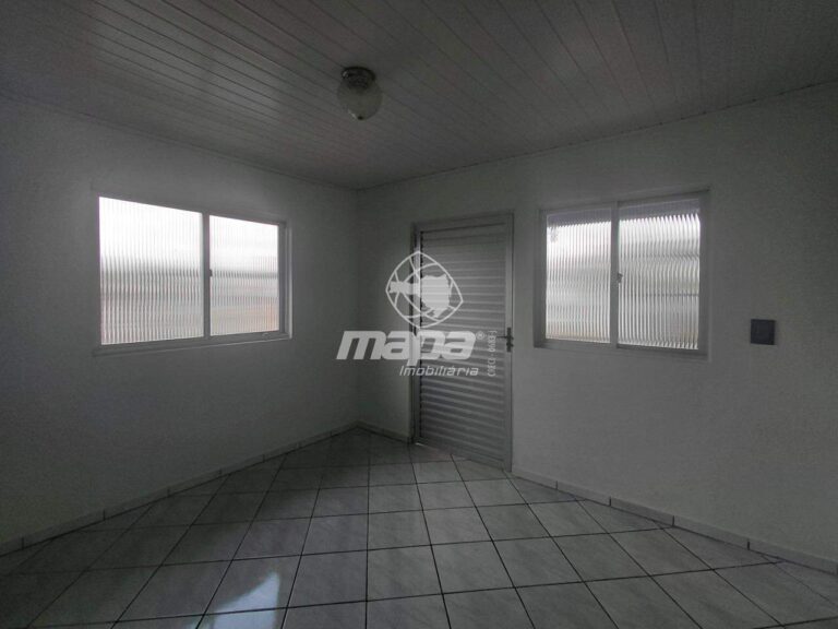 Casa para aluguel no Benedito: Sala de estar