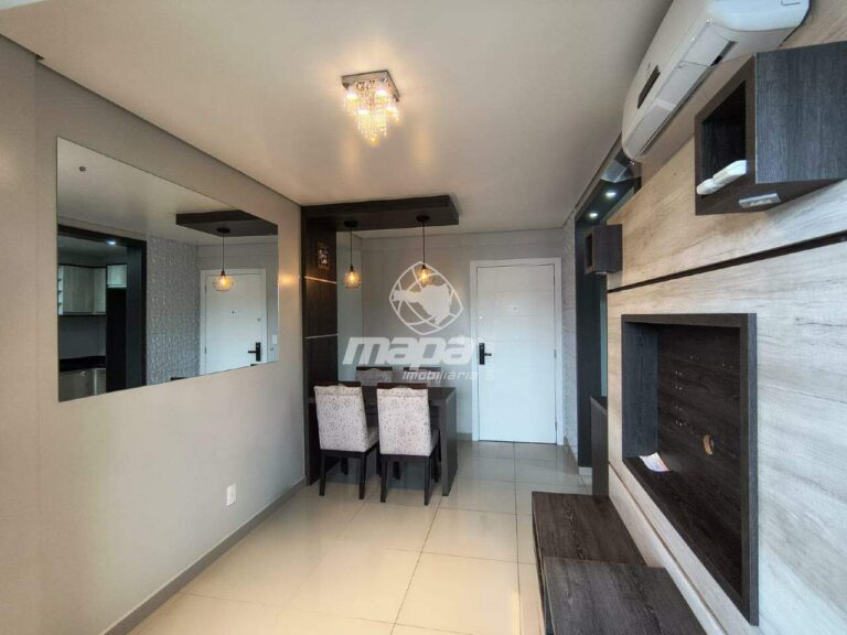 Apartamento para aluguel no Estados: Sala verso