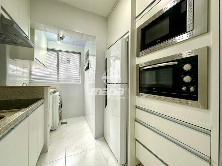 Apartamento para aluguel no Água Verde: cozinha