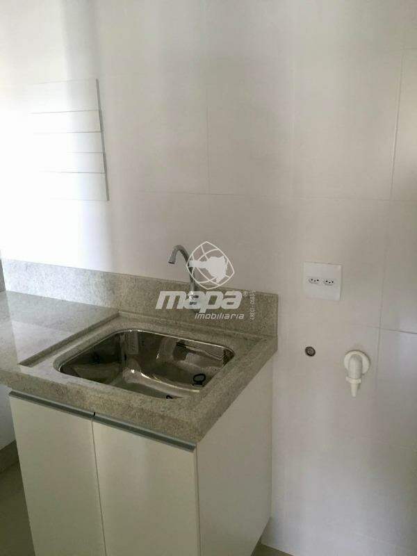 Apartamento para aluguel no Água Verde: area serviço