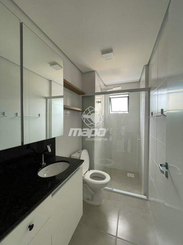 Apartamento para aluguel no Água Verde: Banheiro social