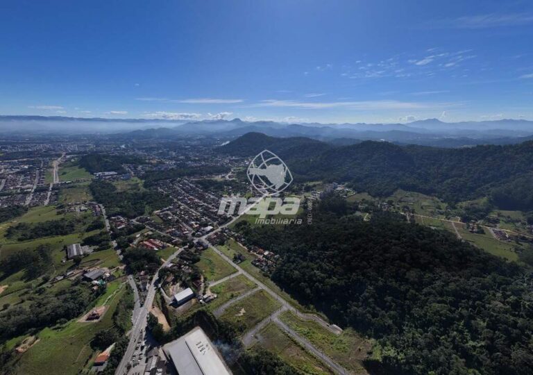Terreno Urbano à venda no Estrada das Areias: