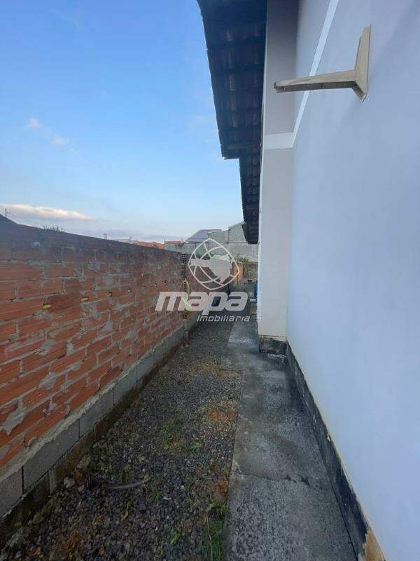 Casa para aluguel no João Paulo II: Acesso fundos