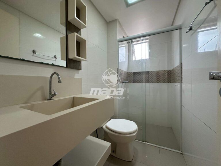 Apartamento para aluguel no Escola Agrícola: Banheiro social